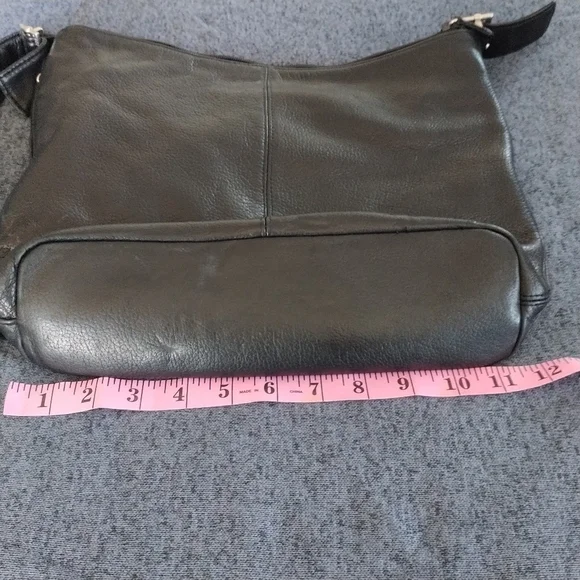 Tignanello Black Pebble Leather Shoulder Bag - Picture 11 of 14